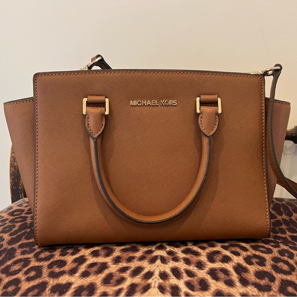 Michael Kors Satchel/Purse *like new*